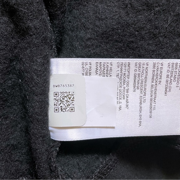 The North Face Women’s Heritage Patch Full Zip Black Hoodie - Picture 7 of 8